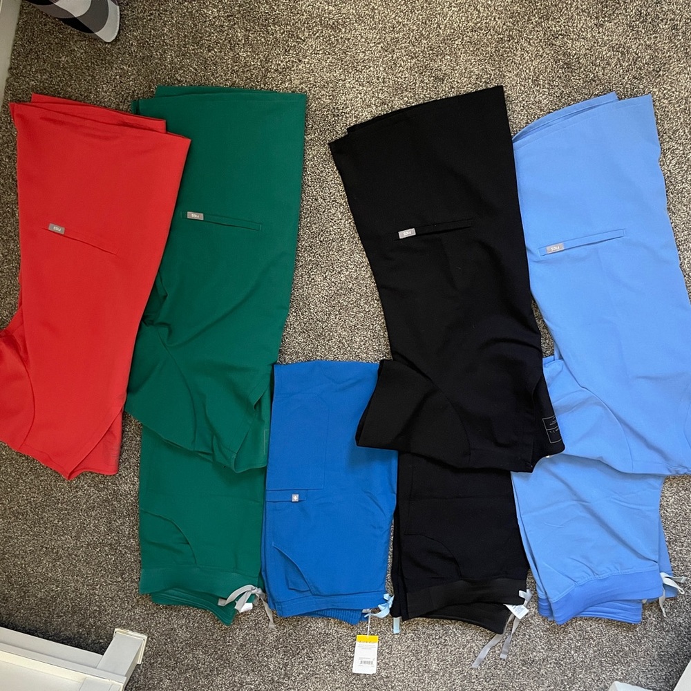 Figs scrubs medium tall